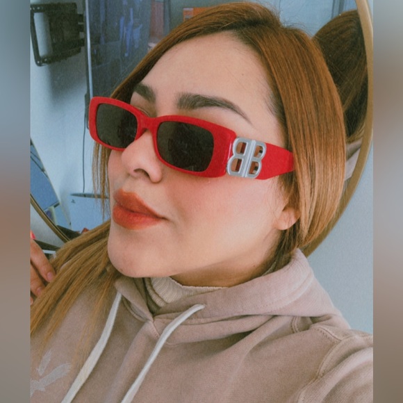 SOLD❤️BALENCIAGA dynasty rectangle in red acetate with Grey lense ♥️ - Picture 17 of 17